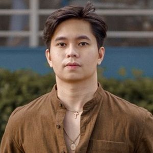 Meet your Posher, Deo dominic